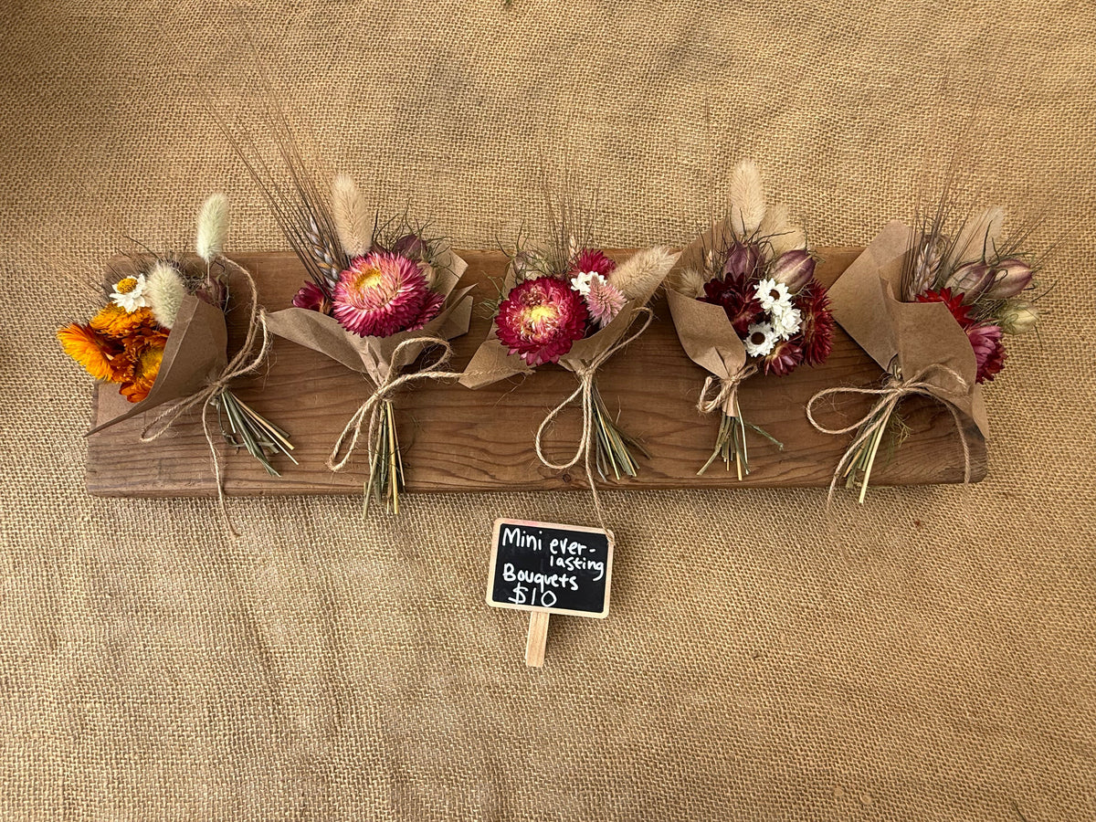 Mini Everlasting Flower Bouquet